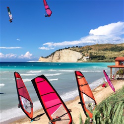 Ontdek de beste plekken om te windsurfen op Zakynthos